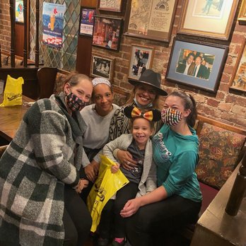 Cheers - American Near Me - Boston, Massachusetts