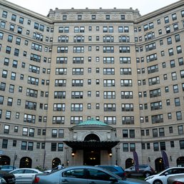 Exterior outside entrance of University Dental Professionals - University Dental Professionals building - Chicago, Illinois Exterior outside entrance of University Dental Professionals - University Dental Professionals building - Chicago, Illinois