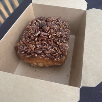 Main & Madison Market Cafe - pecan cinnamon roll - Bakeries Near Me - Franklin, Indiana