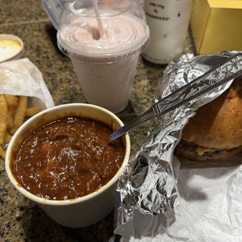 Lucky's Drive In - Fries, chili (no beans), strawberry milkshake, single Pattie burger - Burgers Near Me - Tacoma, Washington Lucky's Drive In - Fries, chili (no beans), strawberry milkshake, single Pattie burger - Burgers Near Me - Tacoma, Washington