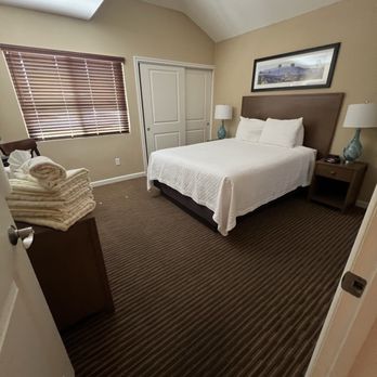 The Oasis Resort - Resorts Near Me - Palm Springs, California The Oasis Resort - Resorts Near Me - Palm Springs, California