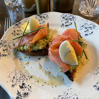 Little Hen - Avo salmon toast - Breakfast & Brunch Near Me - Miami, Florida Little Hen - Avo salmon toast - Breakfast & Brunch Near Me - Miami, Florida