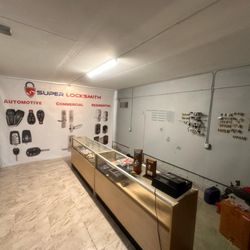 Super Locksmith - Saint Petersburg - Inside Of The Store