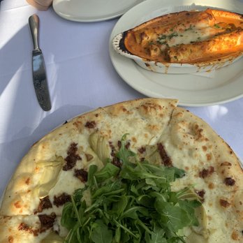 Piatti - Mozzarella Pizza with Artichoke, Arugula, and Bacon - Italian Near Me - La Jolla, California