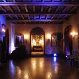 Main room on main level. Main room on main level.