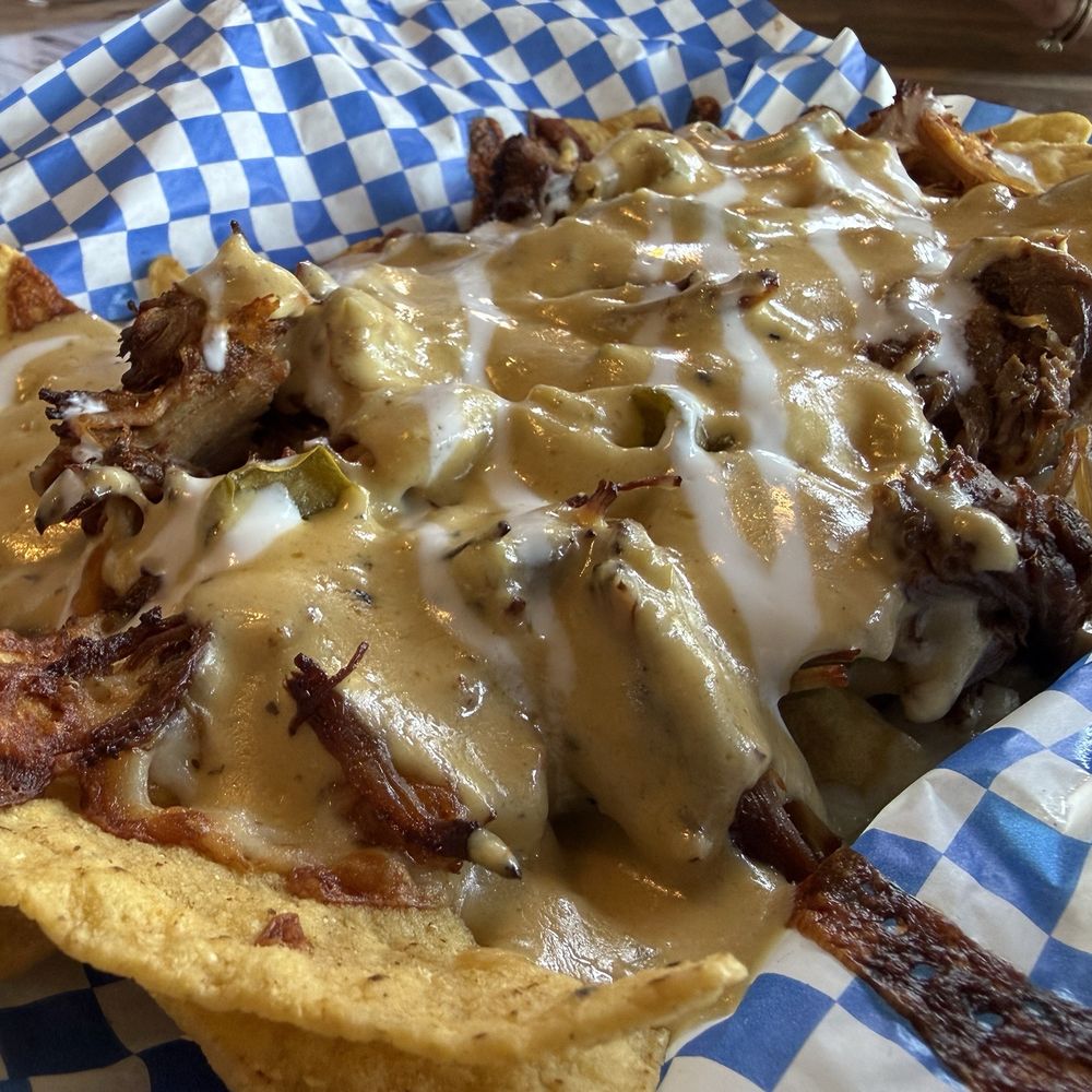 Lazy Days Brewing  - Beer Cheese Nachos w/ Pulled Pork - Breweries Near Me - Beaverton, Oregon