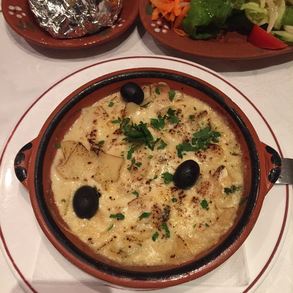 Restaurant Portugalia - Don't remember the name but has fish, potatoes, gratinated, on the oven. Very good :) - Portuguese Near Me - Amsterdam, New Hampshire