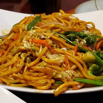 Pearl Chinese Restaurant - Vegetable lo mein is very good. - Chinese Near Me - Grapevine, Texas Pearl Chinese Restaurant - Vegetable lo mein is very good. - Chinese Near Me - Grapevine, Texas