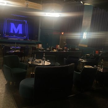 Mayflower - The Encore - Entertainment area & stage - Cocktail Bars Near Me - Troy, Ohio