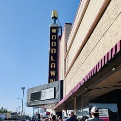 Woodlawn Comedy - Lining up for the show along the front entrance