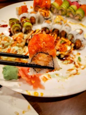 Aki Nom Nom Sushi and Ramen by null