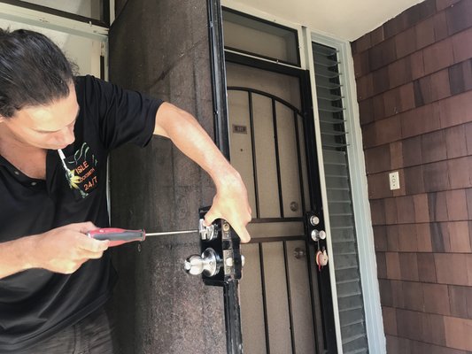 Lock installation - Lock Installation commercial and residential Lock installation - Lock Installation commercial and residential