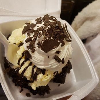 Cold Stone Creamery - Ice Cream & Frozen Yogurt Near Me - Howard Beach, New York