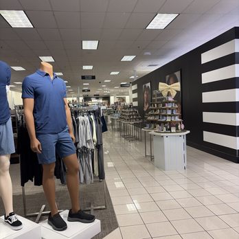 Kohl's - Men's Clothing Near Me - COUNCIL BLUFFS, Iowa Kohl's - Men's Clothing Near Me - COUNCIL BLUFFS, Iowa