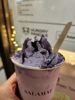 Mamasons Dirty Ice Cream (Chinatown London) by null