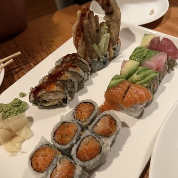 Watawa Sushi - Spider Roll, Spicy Scallop roll, Rainbow Roll - Sushi Bars Near Me - Astoria, New York Watawa Sushi - Spider Roll, Spicy Scallop roll, Rainbow Roll - Sushi Bars Near Me - Astoria, New York