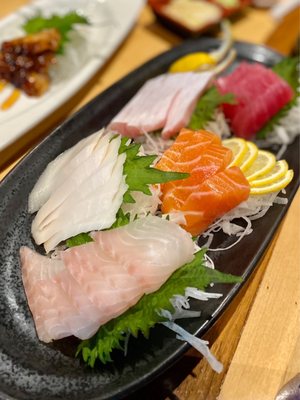 Hanabi Sushi & Rolls by null