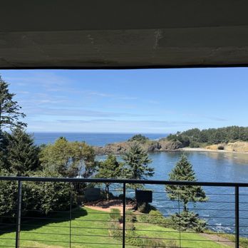 Whale Cove Inn - Hotels Near Me - Depoe Bay, Oregon