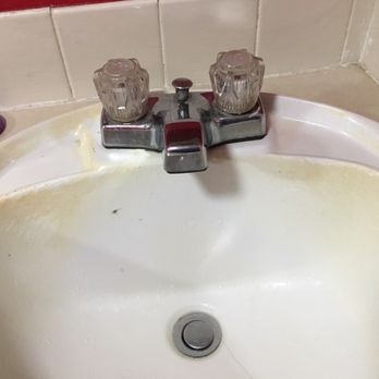 Nature's Resort - Stained yellow sink! - RV Parks Near Me - Homosassa, Florida