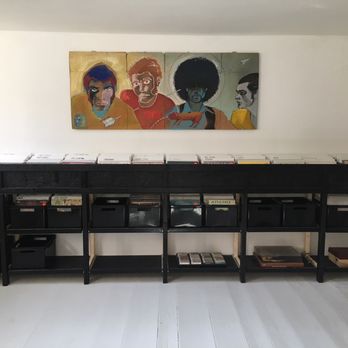 Lefter Records - Vinyl Records Near Me - Berlin, BE Lefter Records - Vinyl Records Near Me - Berlin, BE