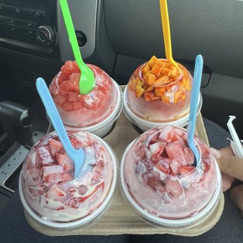 Snow Hut Shaved Ice - Fresh Mix Fruit with Shaved Ice - Shaved Ice Near Me - Pasadena, Texas