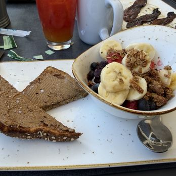 First Watch - AM Power Bowl (Overnight Oats, Fruit, Granola, Compote, Yogurt) served with peanut butter/bread - American Near Me - Athens, Georgia