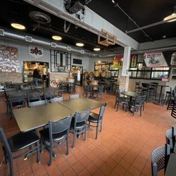 Smoketown Brewing Station - The taproom.