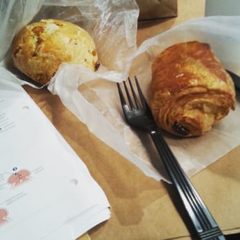 Diane's Bakery Cafe - Raisin scone and chocolate croissant - Bakeries Near Me - Roslyn, New York Diane's Bakery Cafe - Raisin scone and chocolate croissant - Bakeries Near Me - Roslyn, New York