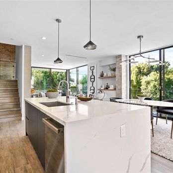 Green Clean - Home Cleaning Near Me - Los Angeles, California Green Clean - Home Cleaning Near Me - Los Angeles, California