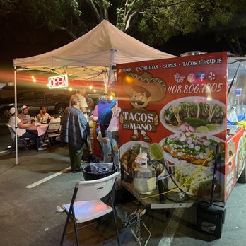 Tacos El Mano - a taco stand at night - Mexican Near Me - San Jose, California Tacos El Mano - a taco stand at night - Mexican Near Me - San Jose, California