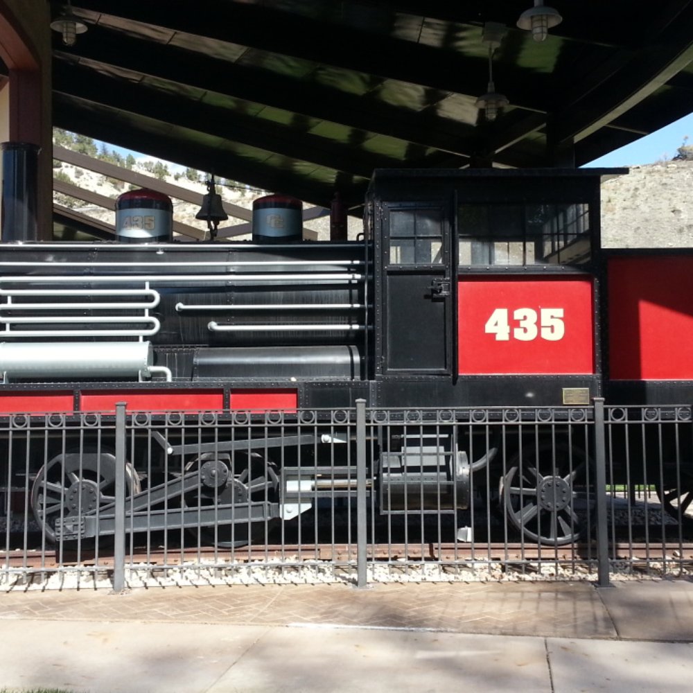 Train replica