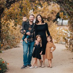 Vibrant Portraits Studio - Taft Family Portraits