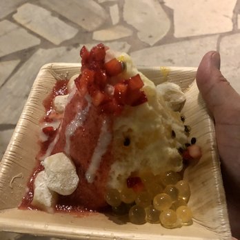 Island Vintage Shave Ice - Heavenly lilikoi - Shaved Ice Near Me - Honolulu, Hawaii Island Vintage Shave Ice - Heavenly lilikoi - Shaved Ice Near Me - Honolulu, Hawaii