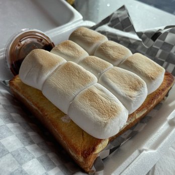 Twinkle Tea - Alhambra - Marshmallows Butter Toast - Coffee & Tea Near Me - Alhambra, California