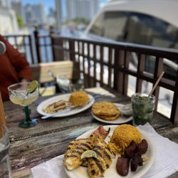 Garcia's Seafood Grille & Fish Market - Hogfish