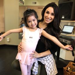 Five Star Music & Dance Academy - Sweet Belle and Mrs. @ellenieofficial after her dance lesson today. Thank you for the pic!