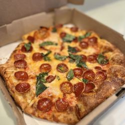 Pizza Uncommon - Hot Honey Pepperoni