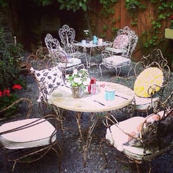 Casa Linda Deli - Patio