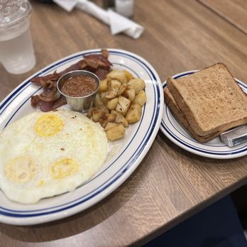 Island Grill - Island Breakfast - Mediterranean Near Me - Houston, Texas Island Grill - Island Breakfast - Mediterranean Near Me - Houston, Texas