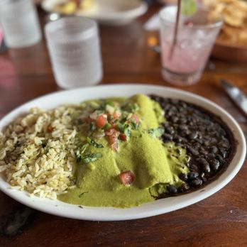 Encantada Cocina & Cantina - Chicken enchiladas - Mexican Near Me - Georgetown, Texas Encantada Cocina & Cantina - Chicken enchiladas - Mexican Near Me - Georgetown, Texas