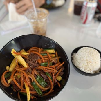 Chopsticks - Beef mango bowl - Vietnamese Near Me - Hutto, Texas