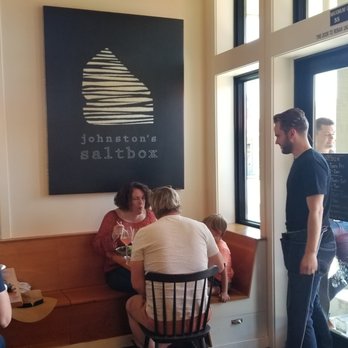 Johnston's Saltbox - New American Near Me - San Carlos, California Johnston's Saltbox - New American Near Me - San Carlos, California