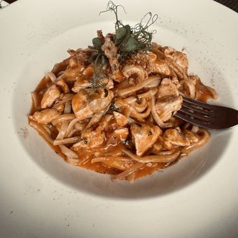 La Tomate - Lunch special pasta with salmon - Italian Near Me - Washington, DC, District of Columbia