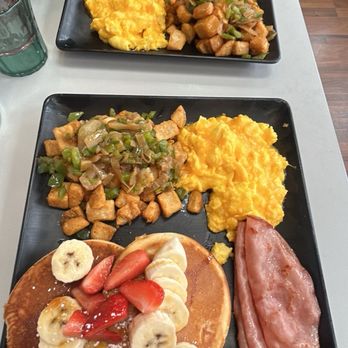 The Nook - New American Near Me - Pittsburgh, Pennsylvania The Nook - New American Near Me - Pittsburgh, Pennsylvania