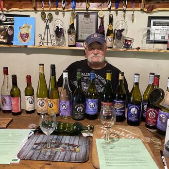 Reid's Livery - Wineries Near Me - Alvaton, Kentucky