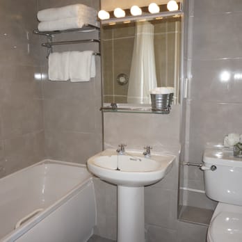 The Abbey Hotel - Bathroom - Hotels Near Me - Dublin, D The Abbey Hotel - Bathroom - Hotels Near Me - Dublin, D