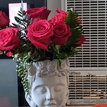 The Flowerman - I made a bouquet out of the flowers that was on the spray! - Florists Near Me - Pasadena, California