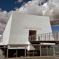 Laulima Tours - Arizona Memorial