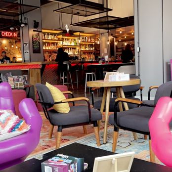 Moxy Chicago Downtown - Inside - Hotels Near Me - Chicago, Illinois Moxy Chicago Downtown - Inside - Hotels Near Me - Chicago, Illinois