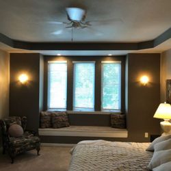 Claycomb's X-TRA Hand - Interior Painting
